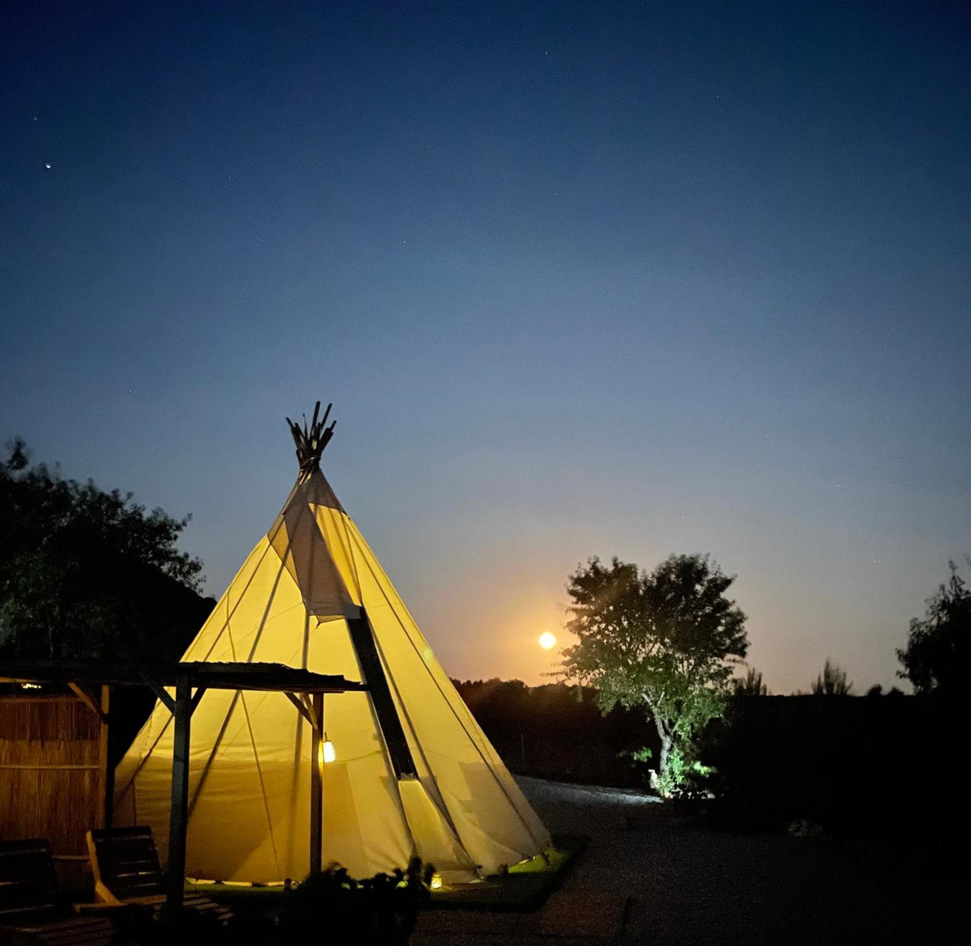 Casa Bella Teepees (Adults Only) Hotel Zujar Exterior photo